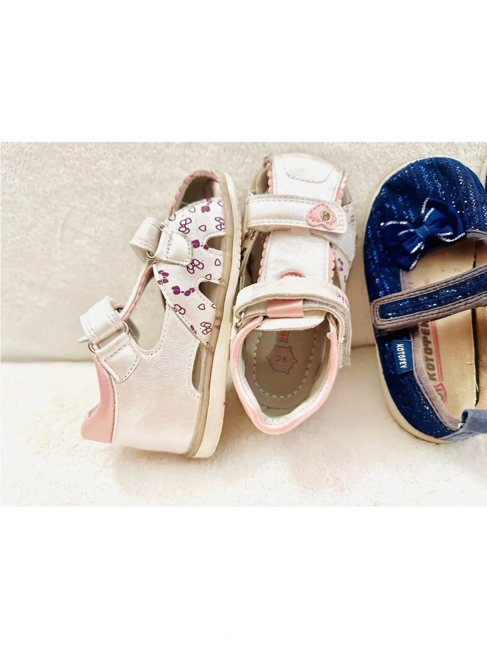 Lot of Girl Shoes Snickers Size 8 Very Comfortable